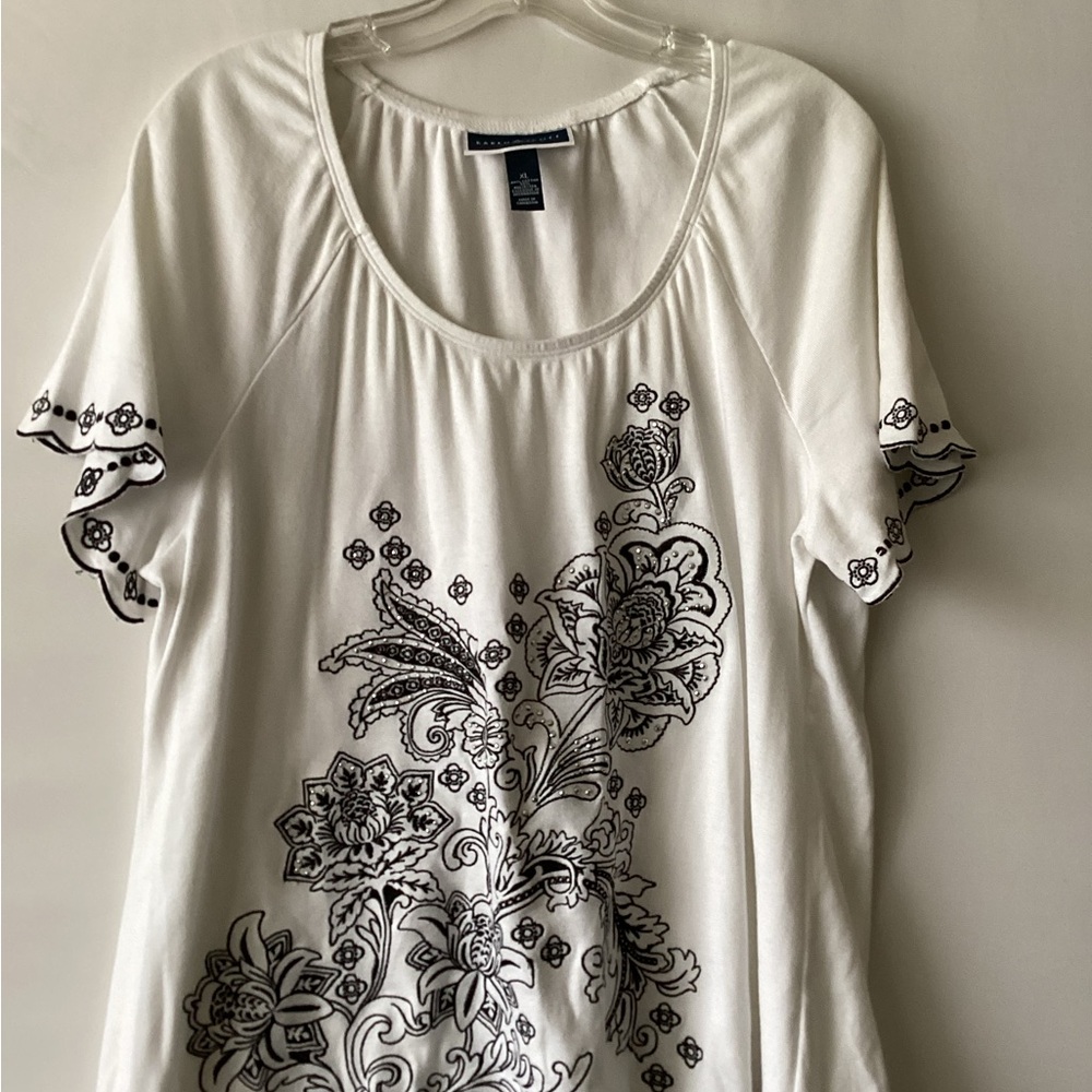 Karen Scott short sleeve pullover studded blouse.